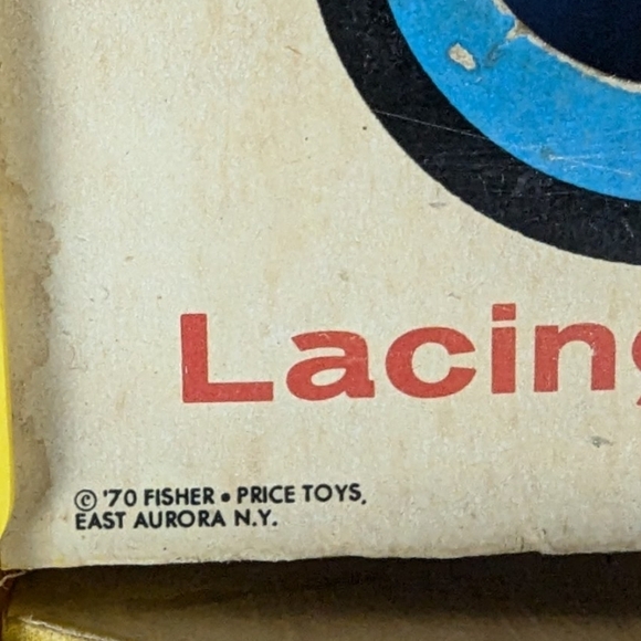 Lacing Shoe Fisher Price in used condition with a Sweet vintage nostalgic vibe - Picture 6 of 14